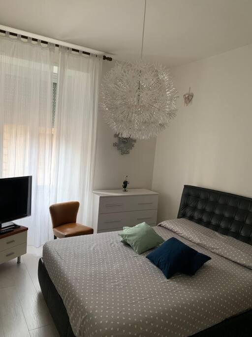 Appartamento Centralissimo Elegante Терни Экстерьер фото